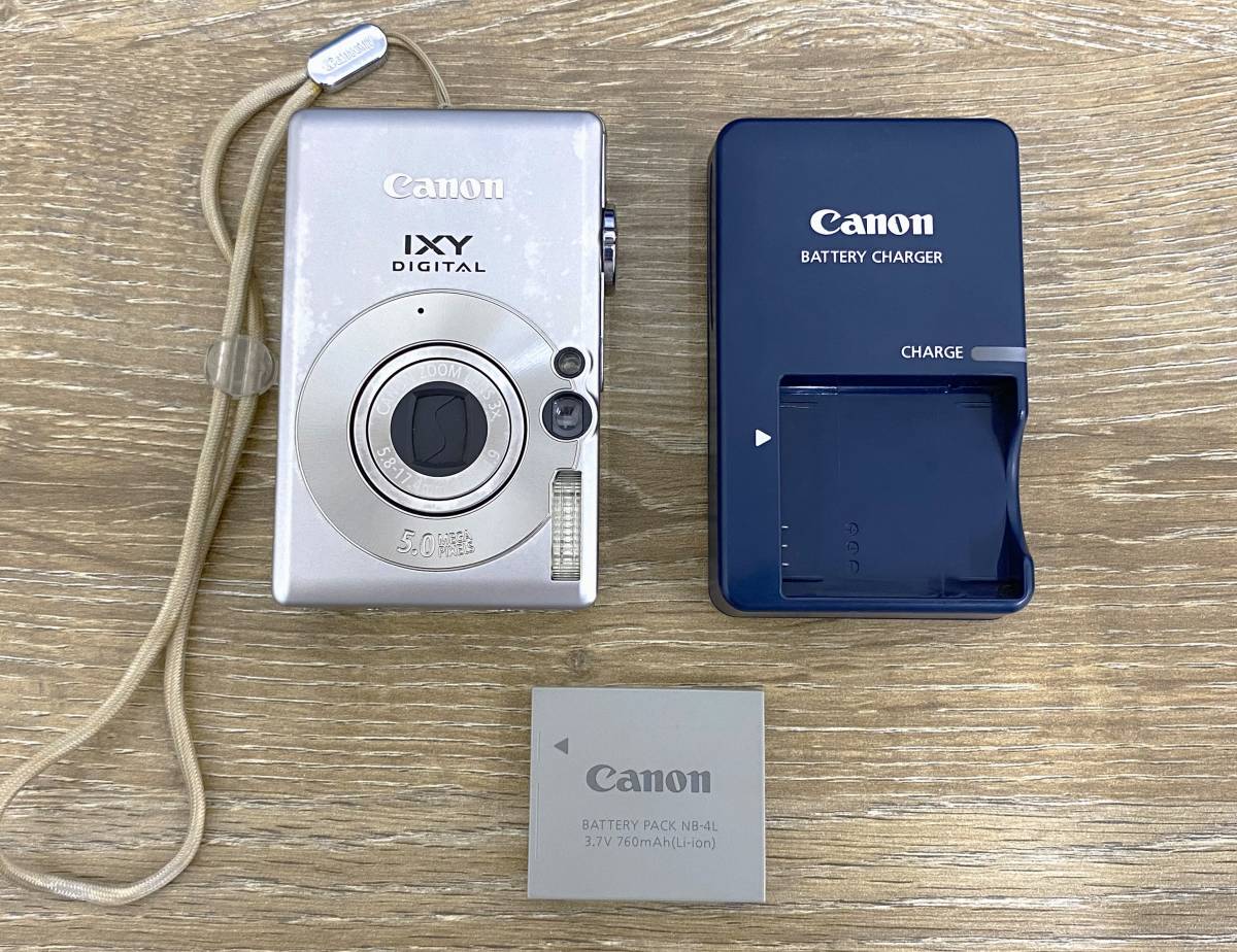 【3710】Canon IXY DIGITAL 60 PC1158 コンパクトデジタルカメラ 起動確認済 イクシー デジカメ シルバー 本体 バッテリー 充電器 キャノン_画像1