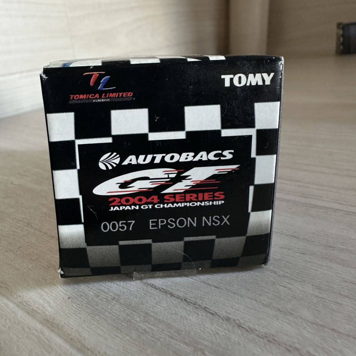 【A0255-10】未使用中古品『0057 EPSON NSX #32 トミカリミテッド オートバックス GT 2004シリーズ』レーシングカー 同梱可の画像6