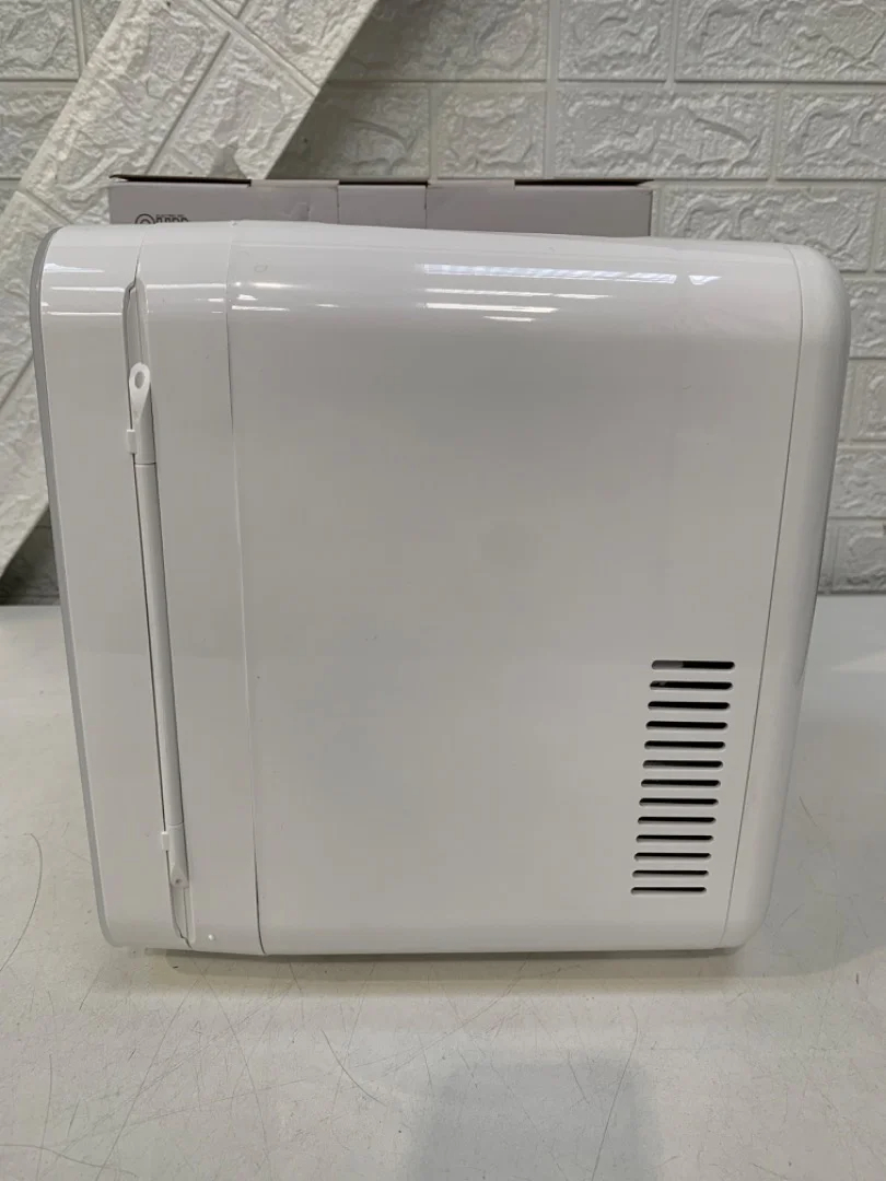 [ほぼ未使用] オーム 電機 2022年 冷蔵庫 冷温庫 小型 ポータブル ミニ冷蔵庫 アイボリーホワイト KAJ-R056R-W_画像7