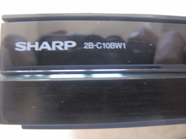 シャープ SHARP 1TB　ブルーレイレコーダー 2B-C10BW1　2019年製 、HDD(使用時間０時間新古品）交換済、リモコン、ケーブル付きB_画像2