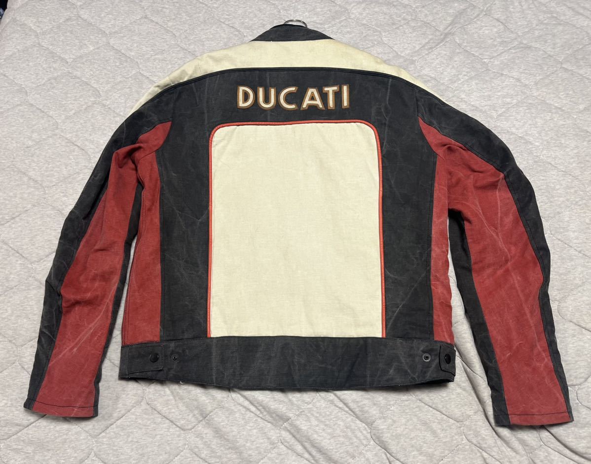 DUCATI ドゥカティ　ビンテージジャケット　旧ロゴ　　　　　　サイズ52(XL) _画像2