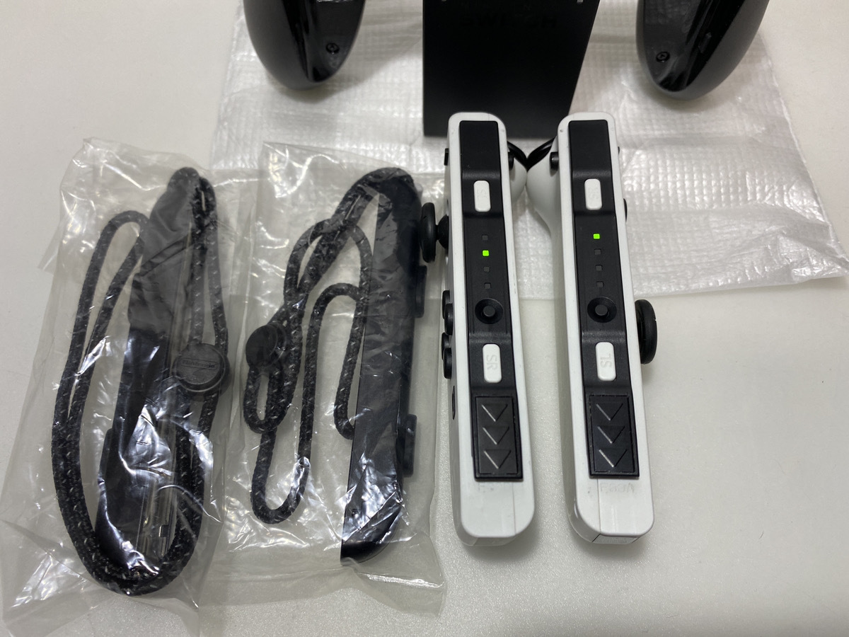 ジョイコン/Joy-Con ホワイト（左右）＆グリップ 有機ELモデル