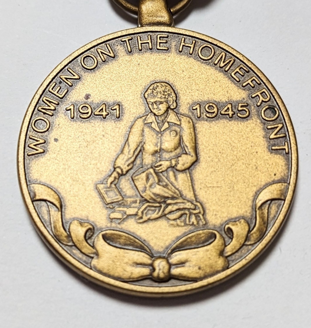 GRACO-GI メダル 徽章 勲章 1995年 戦勝50年記念 ワールドウォーⅡ ウーマンオンザホームフロント ミリタリー_画像2