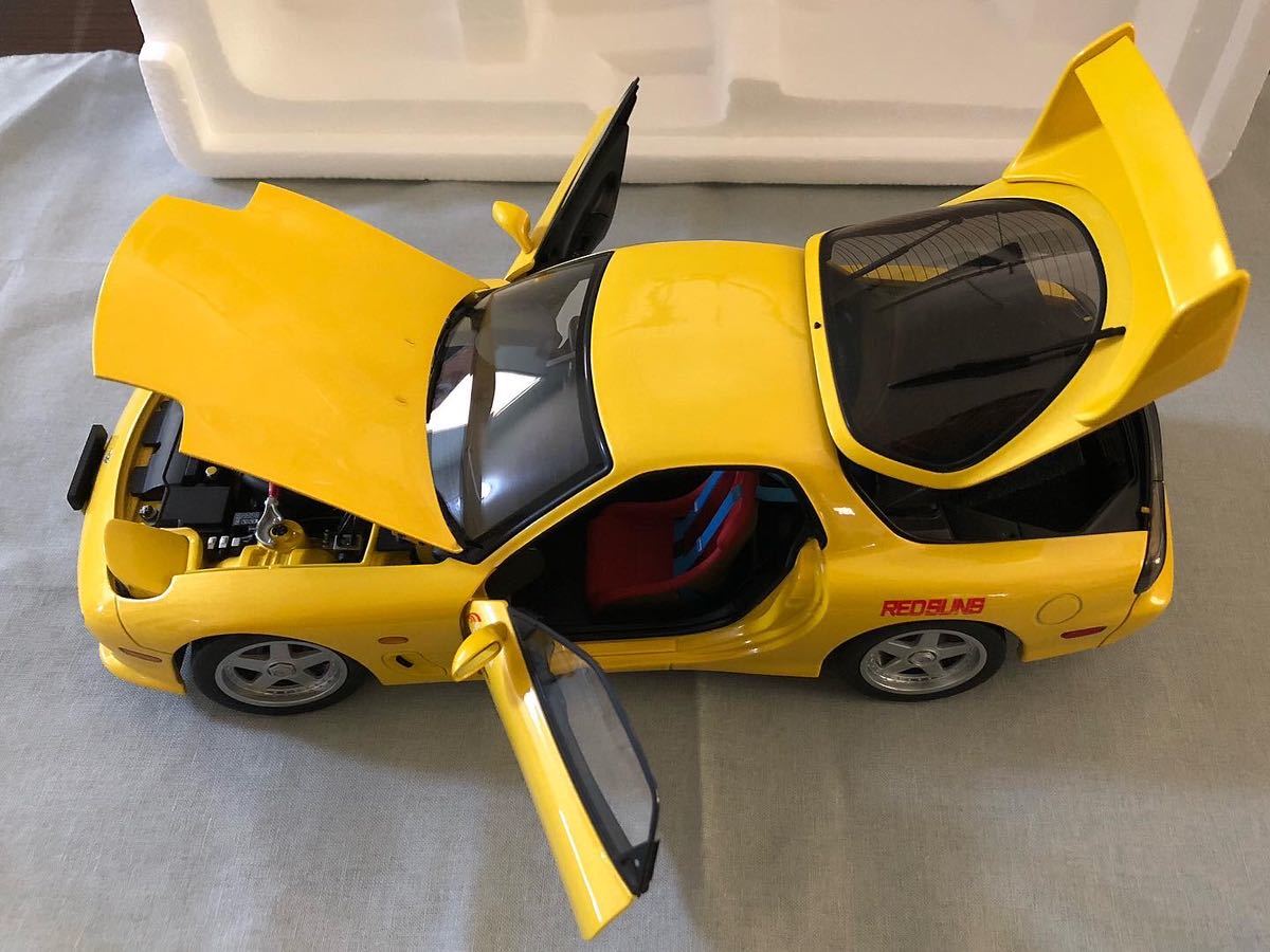 AUTOart 1/18 マツダ アンフィニ RX-7 (FD3S) 新劇場版 『頭文字 AUTOart 1/18 マツダ アンフィニ RX-7 (FD3S) 新劇場版 『頭文字