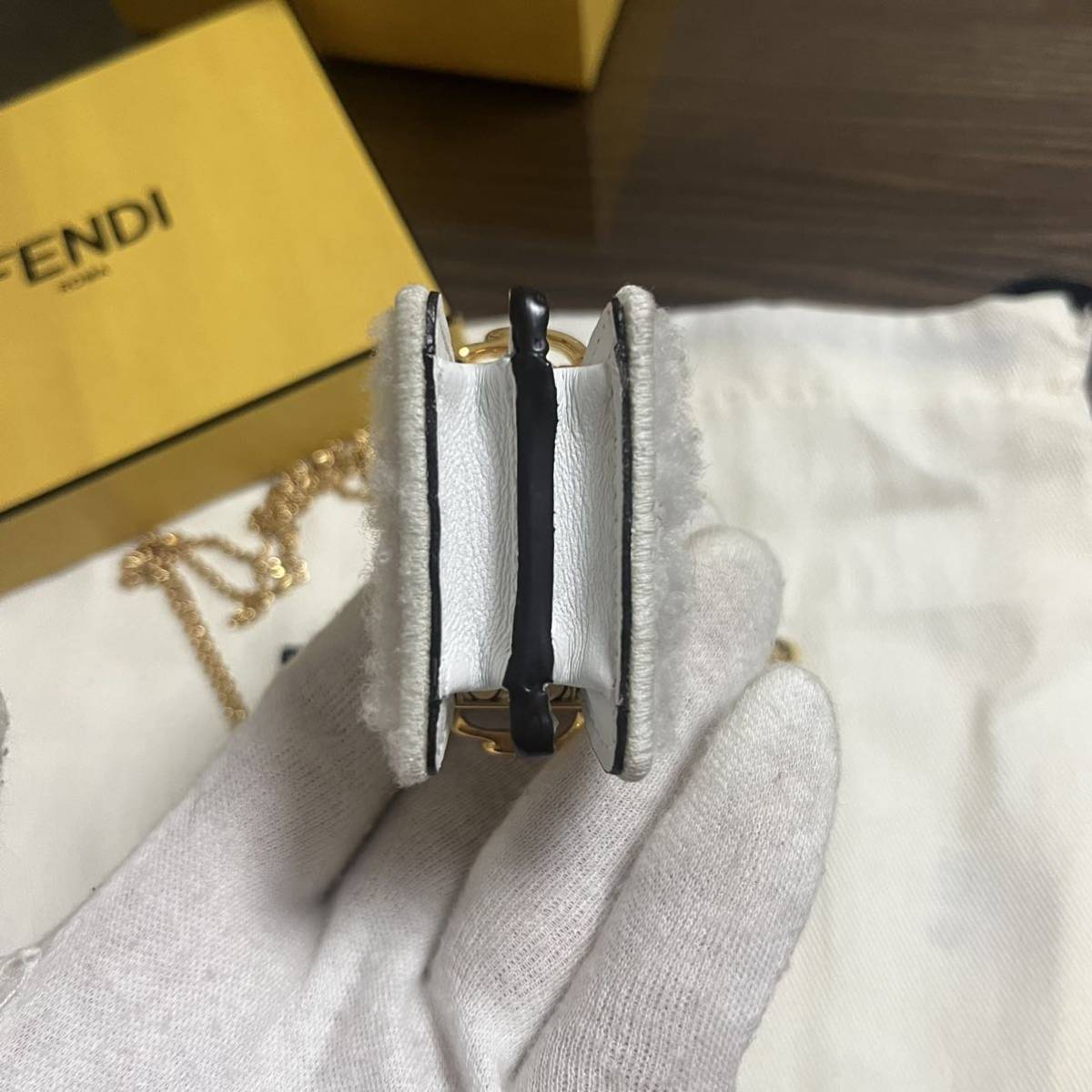 [ present * ultimate beautiful goods ]2024SS Fendi FENDIpi- Cub - key case sheepskin bag charm key holder leather accessory 