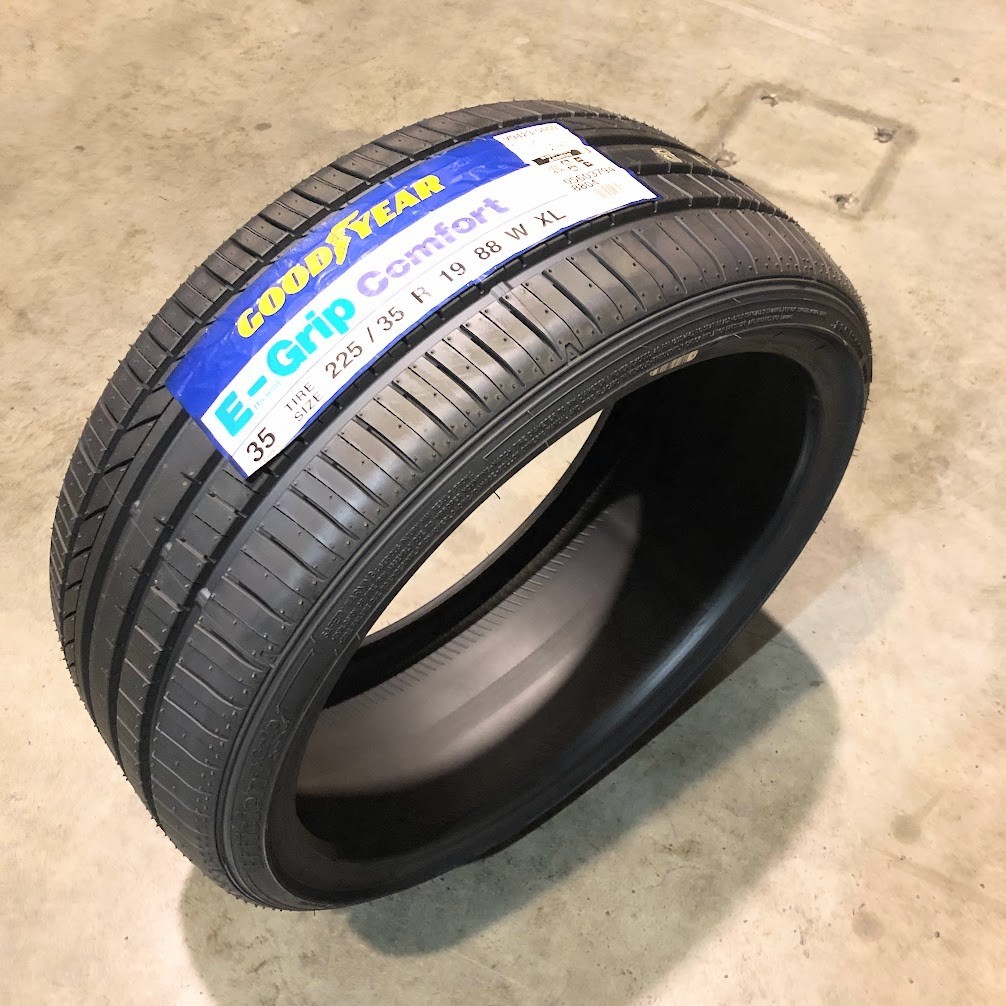 (IK109.7) 送料無料 [1本] GOODYEAR EFFICIENTGRIP COMFORT 　225/35R19 88W 2020年以降製造 室内保管 225/35/19 夏タイヤ_画像1