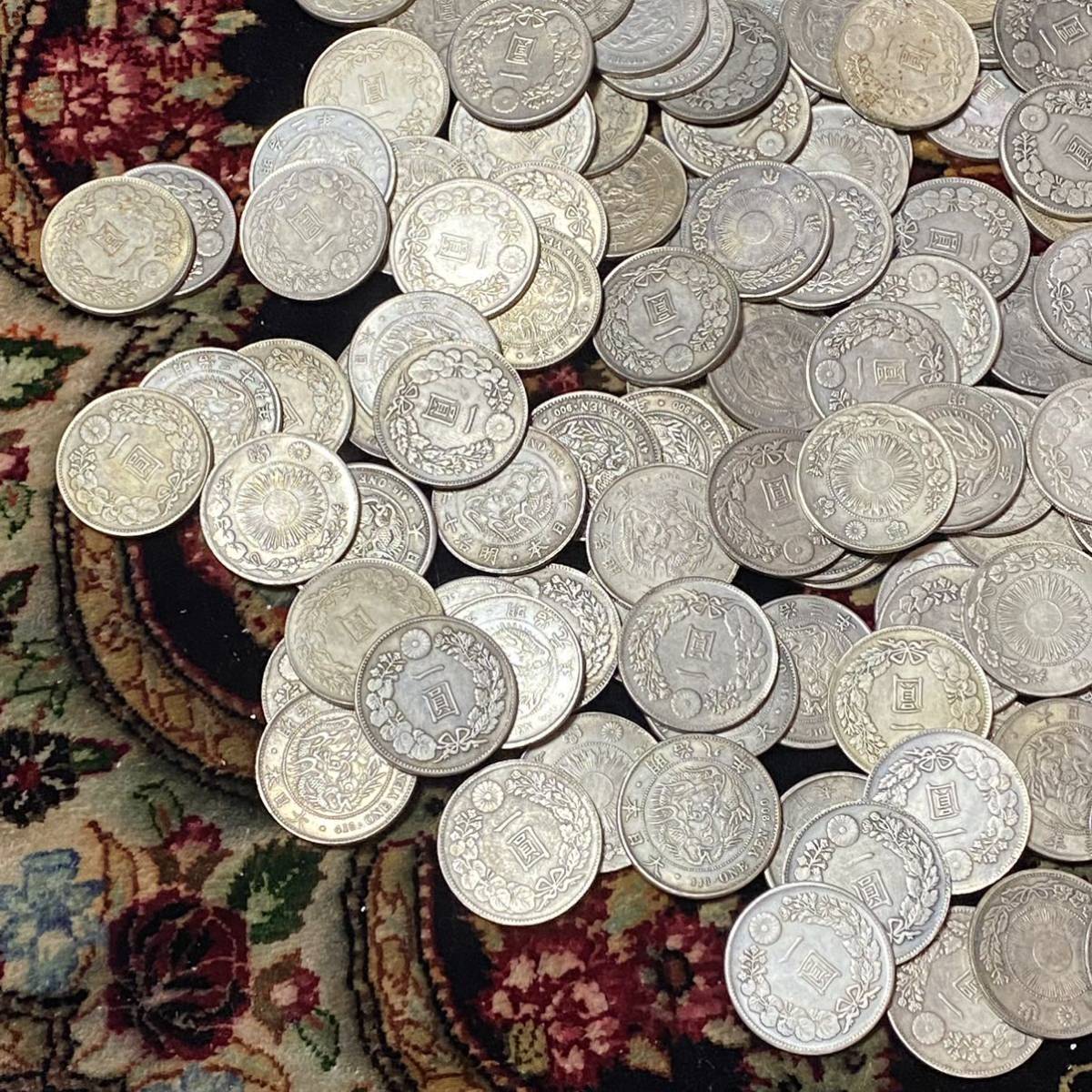 大量 一円銀貨 一圓銀貨 旧一圓銀貨 まとめて 古銭 銀貨 古銭まとめ 硬貨 コイン 中国 約2.5kg_画像4