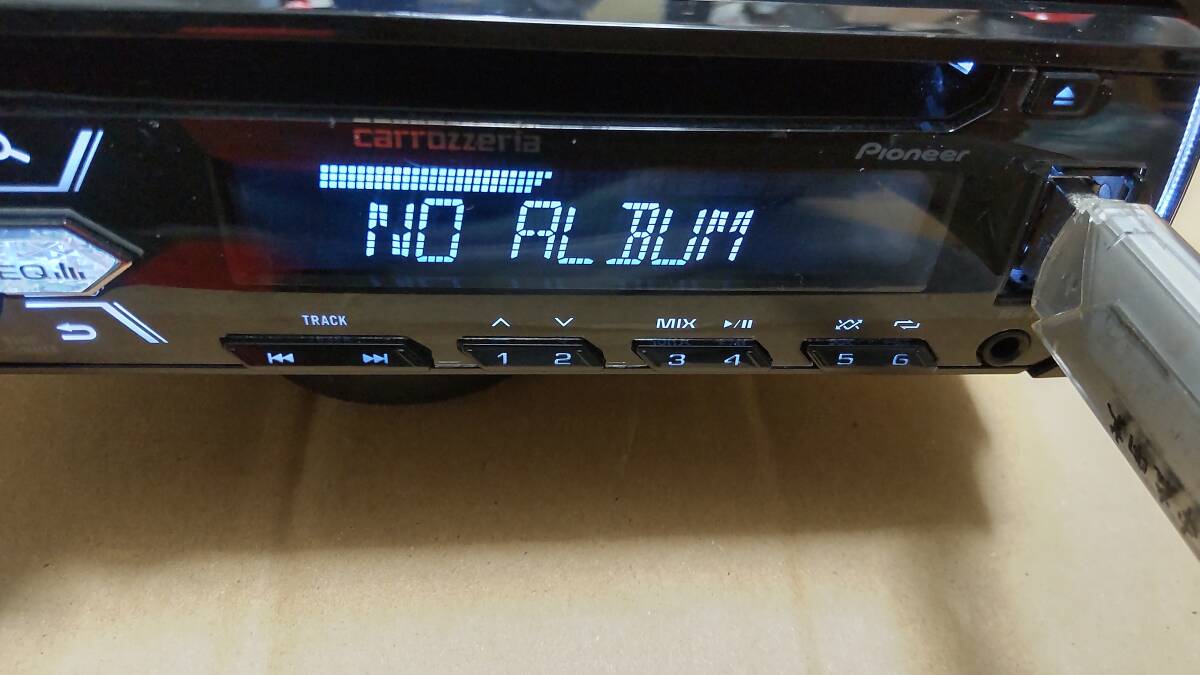 簡易確認OK カロッツェリア DEH-4300 CD USB AUX ラジオ 1DIN ダイハツ変換ハーネス付 中古品_画像10