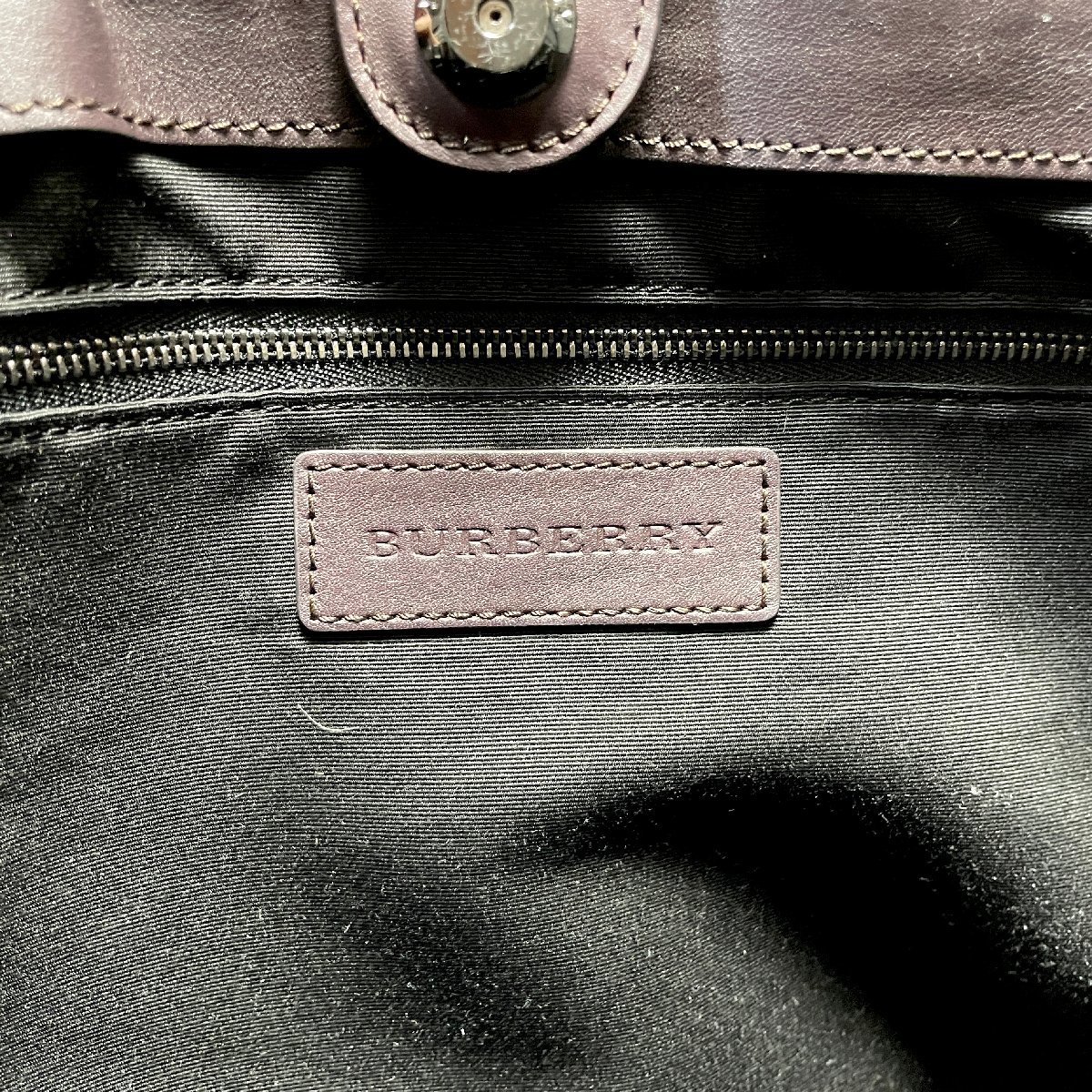 2402-36-4l beautiful goods lBURBERRY Burberry tote bag original leather dark brown Logo plate 
