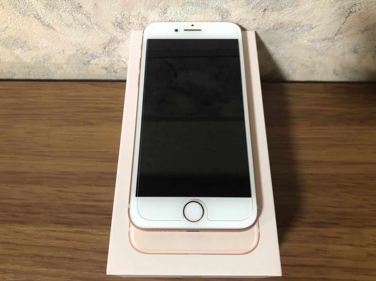 美品 Apple iPhone 8 64GB ゴールド MQ7A2J/A docomo スマートフォン スマホの画像3