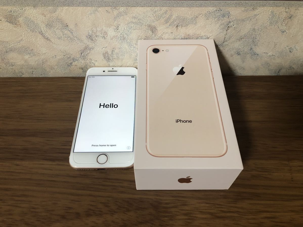 美品 Apple iPhone 8 64GB ゴールド MQ7A2J/A docomo スマートフォン スマホの画像1