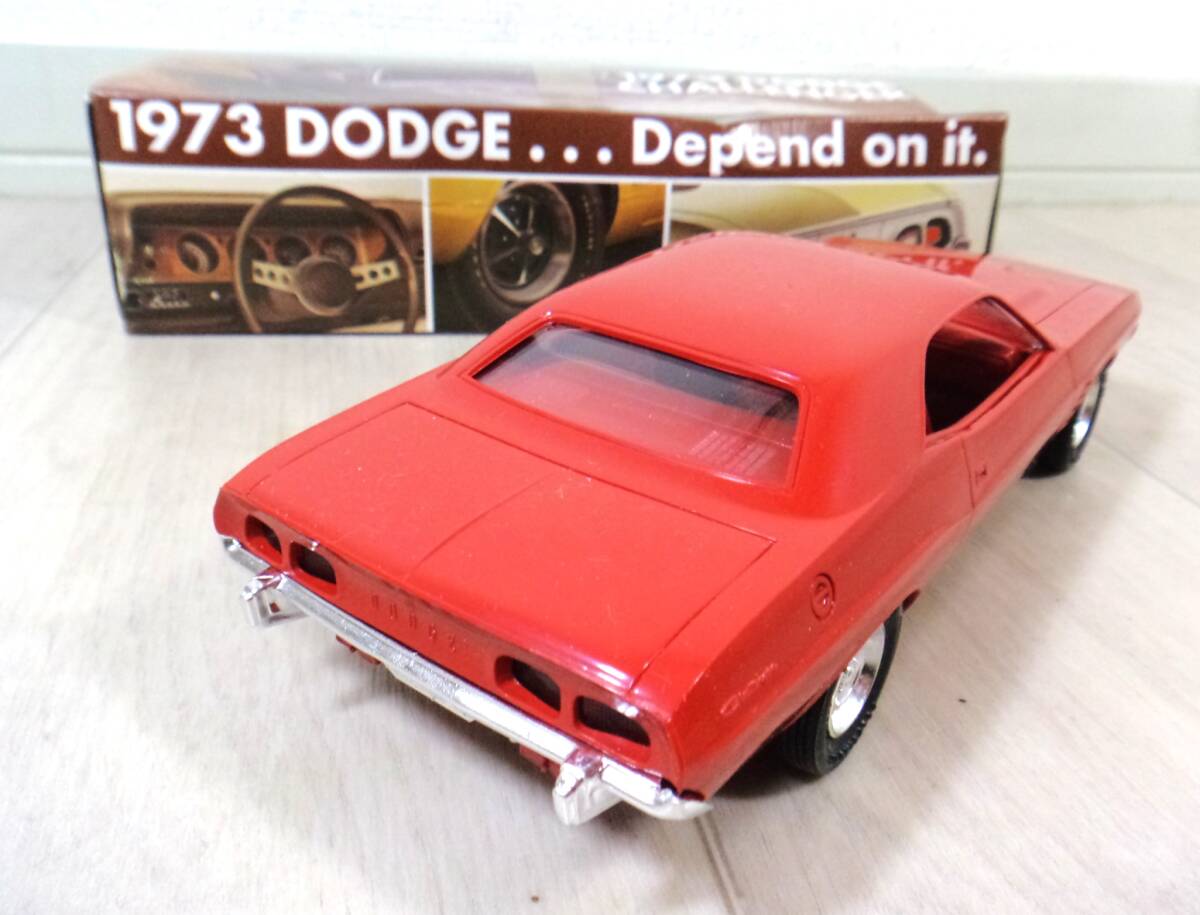 Y2513 MPC ミニカー 全長約20㎝ 箱付 1973 DODGE ダッジ チャレンジャー ブライト レッド_画像3