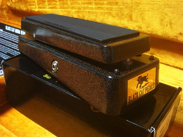 Black Cat Pedals Mona Wah Vintage Tropical Fish Capacitor Discontinued ワウペダル_画像2