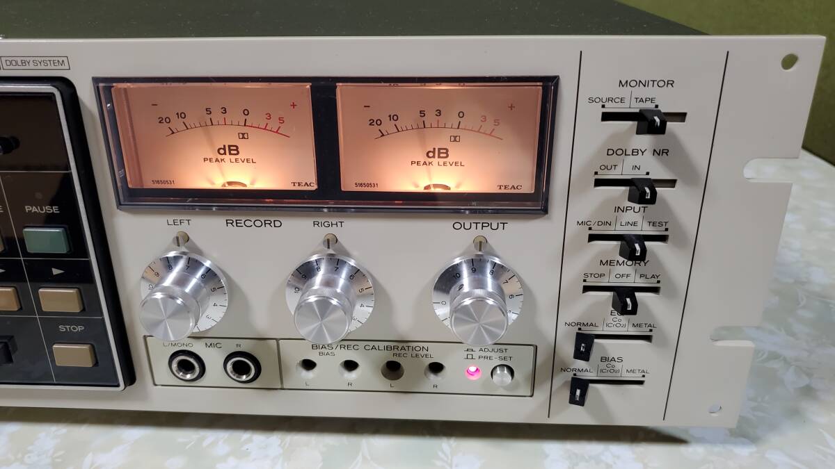 完動・美品　TEAC C-3 ティアック カセットデッキ 取扱説明書付_画像4