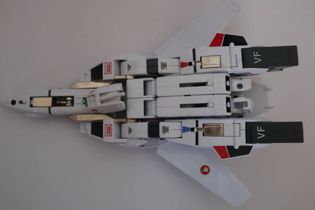 BANDAI バンダイ 超時空要塞マクロス VARIABLE FIGHTER 1/55 マクロス超合金 VF-1S バルキリー 一条輝機 2001年製 本体・武器のみ 現状品_画像6