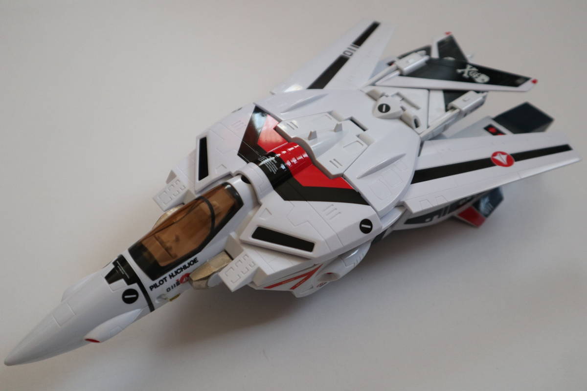 BANDAI バンダイ 超時空要塞マクロス VARIABLE FIGHTER 1/55 マクロス超合金 VF-1S バルキリー 一条輝機 2001年製 本体・武器のみ 現状品_画像8