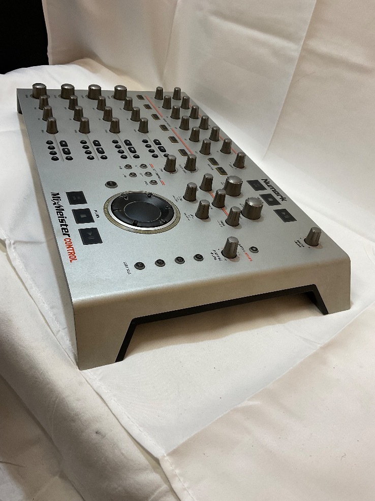 u53774　中古　ヌマーク　Mixmeister Control　DJ用ソフトウェア＆コントローラ_画像6