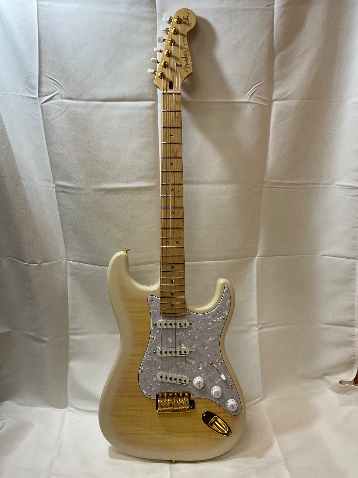 u53771 中古 フェンダー Ritchie Kotzen Strat Transparent White Burstの画像1