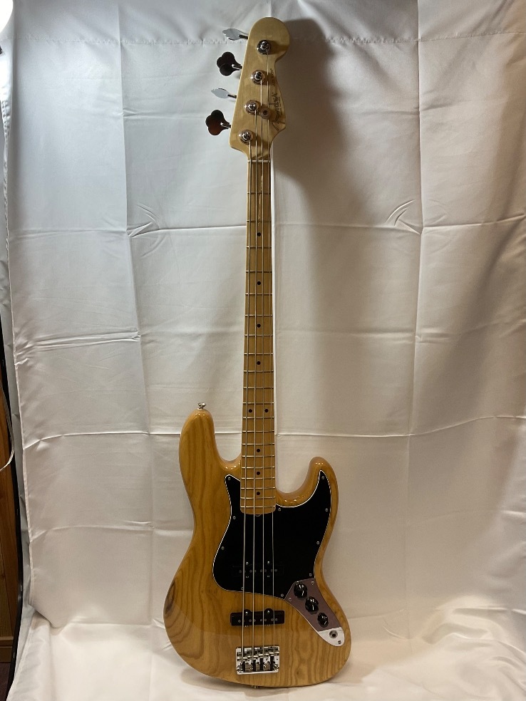 u53779 FenderUSA [AmericanProfessional JazzBass] 中古 エレキベース 良好