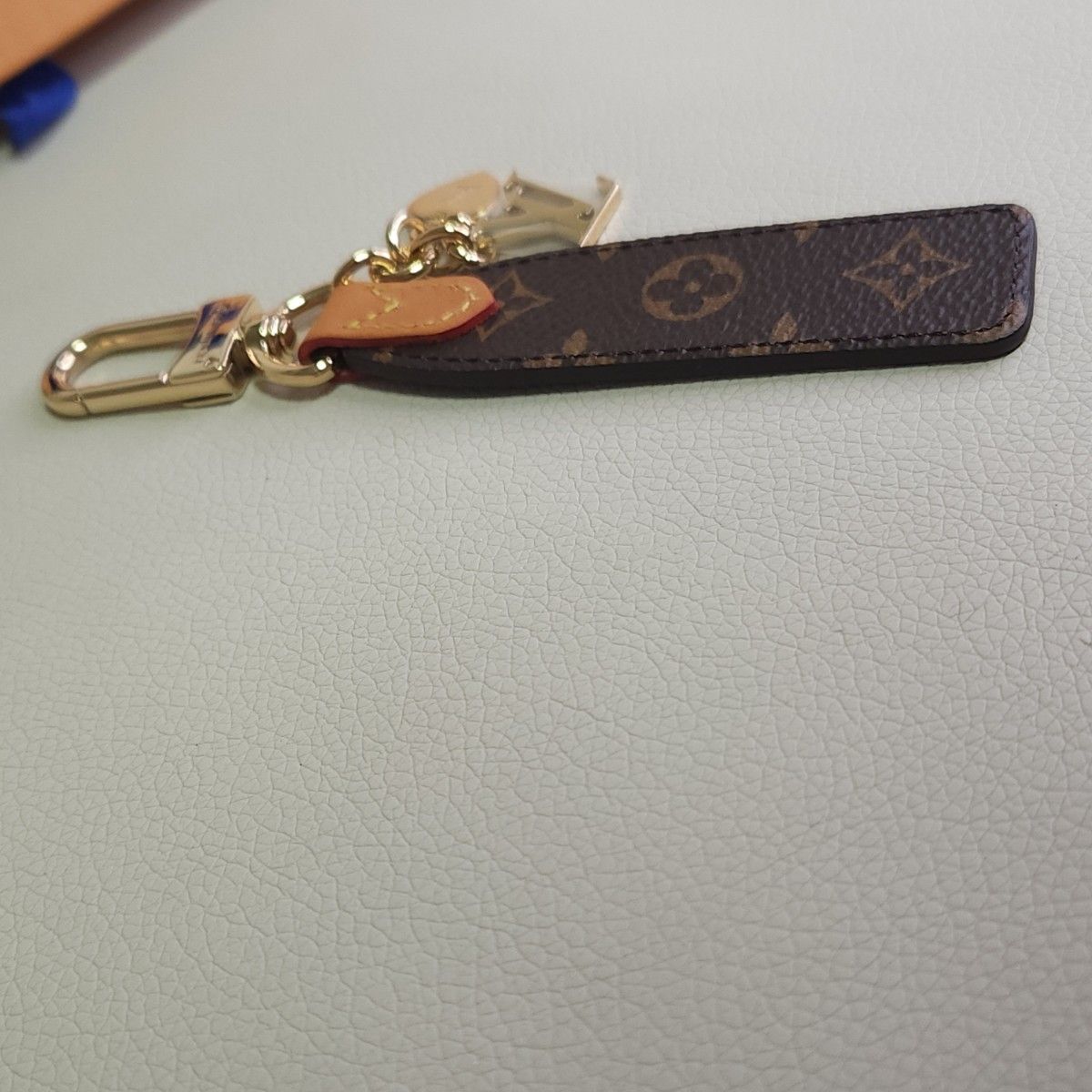 期間限定値下げ 新品未使用 キーホルダー・LV チェリシュド 期間限定値下げ 新品未使用 キーホルダー・LV チェリシュド