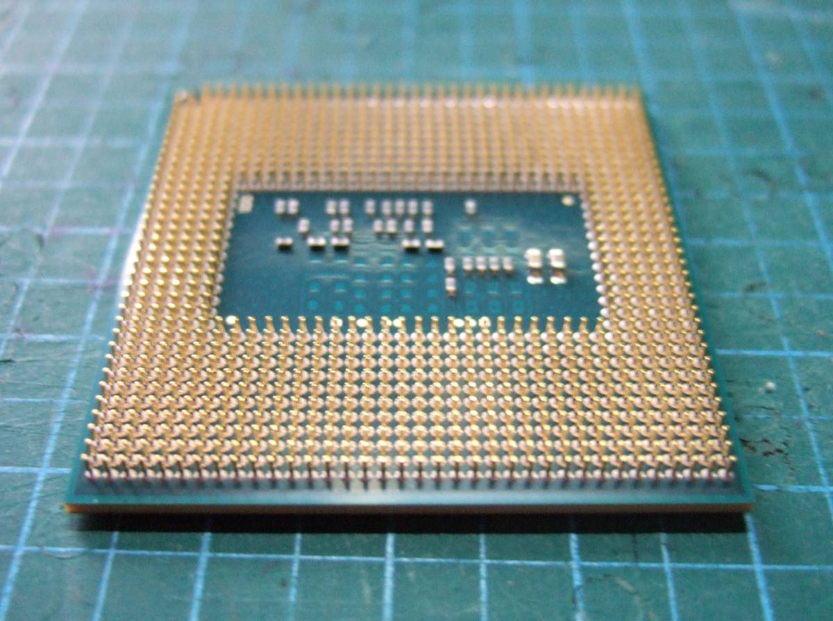 ★☆希少品！インテル Core i3-4000M モバイル プロセッサー③☆★_画像2