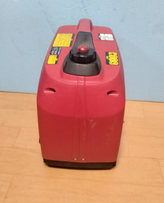 美品　ナカトミ　インバーター発電機　ドリームパワー EIG-900D　0.9KVA　50/60Hz切替式