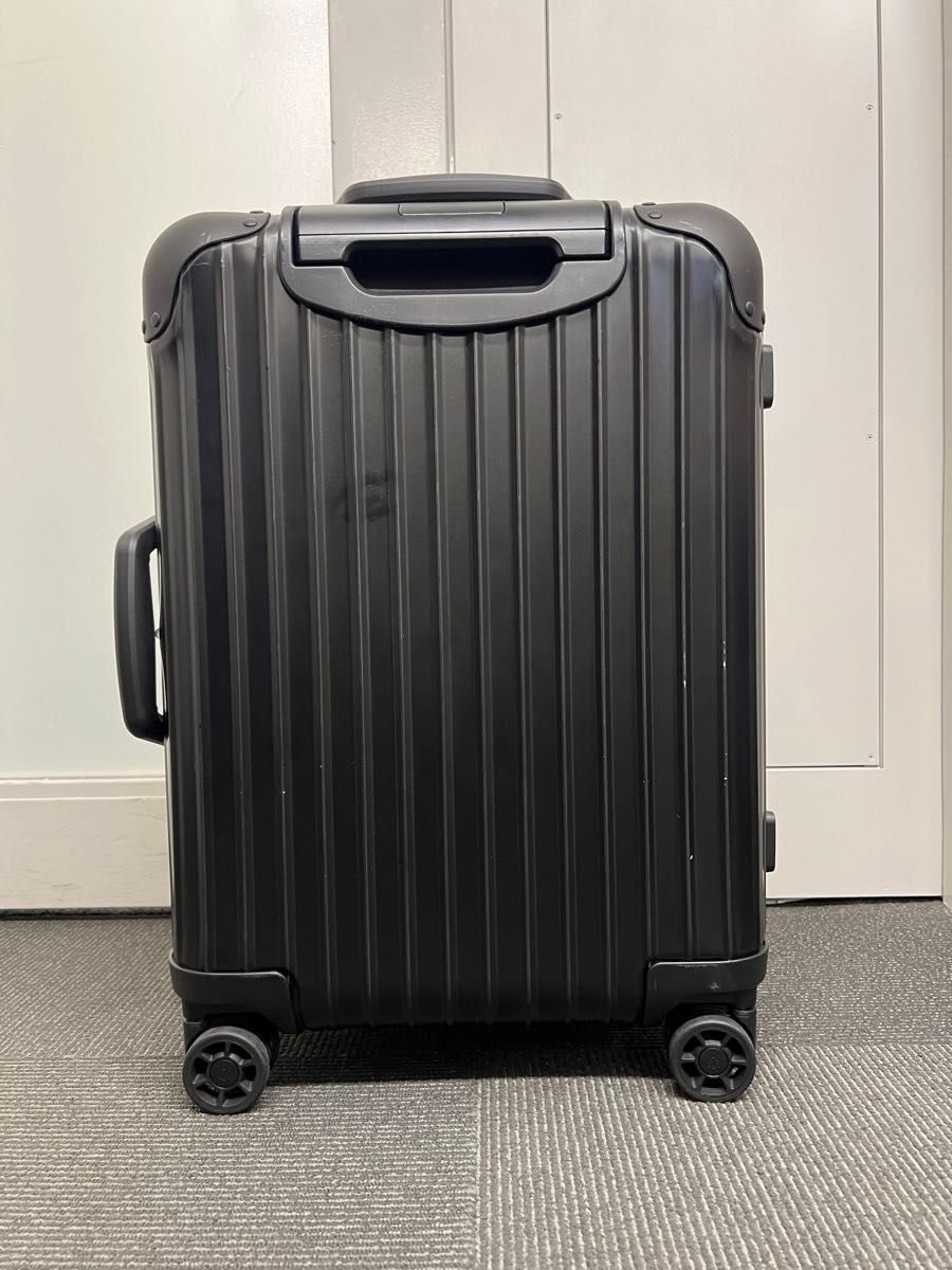 RIMOWAリモワオリジナルキャビンS|Yahoo!フリマ(旧PayPayフリマ) RIMOWAリモワオリジナルキャビンS|Yahoo!フリマ(旧PayPayフリマ)