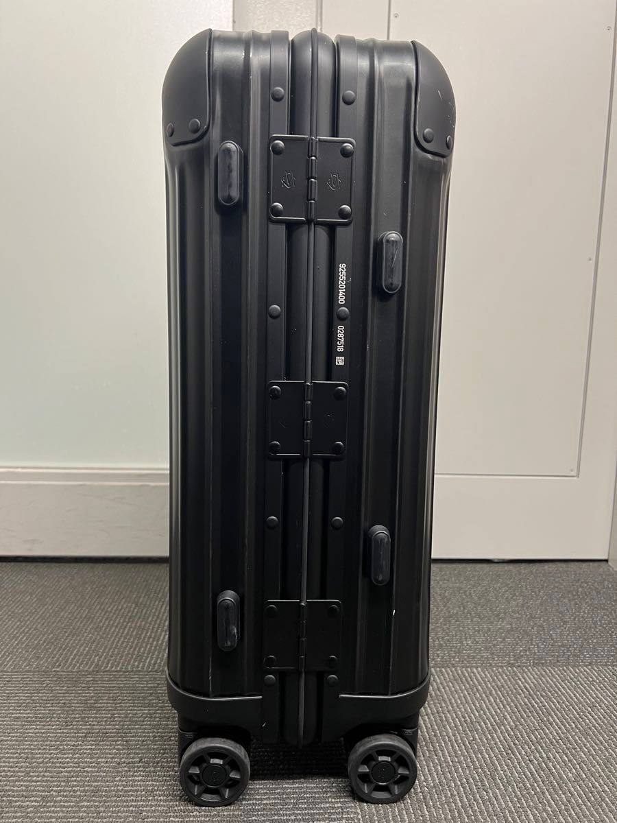 RIMOWAリモワオリジナルキャビンS|Yahoo!フリマ(旧PayPayフリマ) RIMOWAリモワオリジナルキャビンS|Yahoo!フリマ(旧PayPayフリマ)