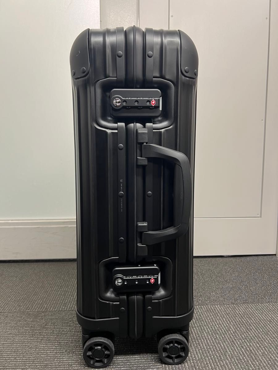 RIMOWAリモワオリジナルキャビンS|Yahoo!フリマ(旧PayPayフリマ) RIMOWAリモワオリジナルキャビンS|Yahoo!フリマ(旧PayPayフリマ)