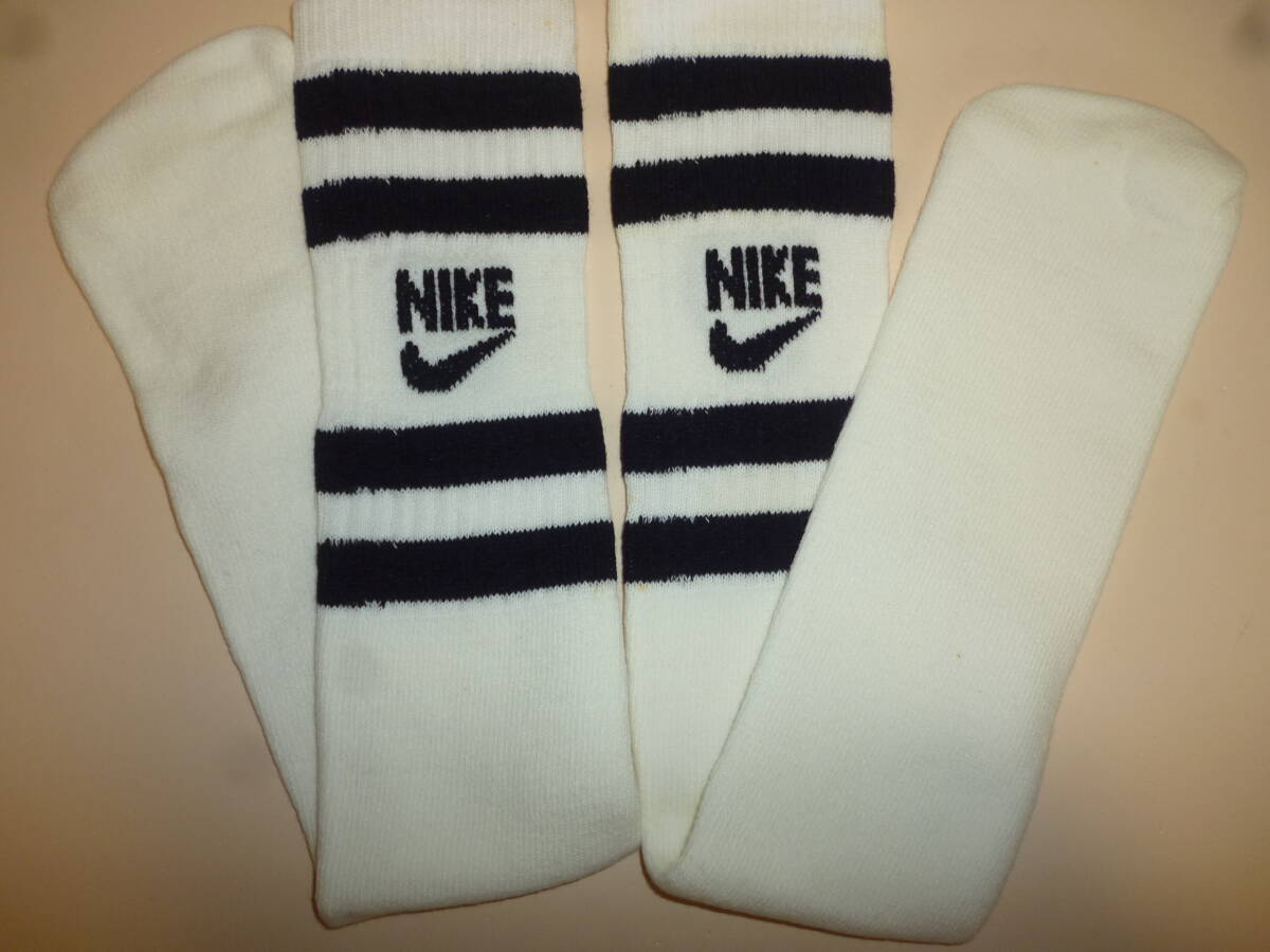 1点のみ 特大サイズ ナイキ NIKE 黒ライン バスケ ハイソックス チューブソックス TUBESOCKS バッソク 送料無料_画像3