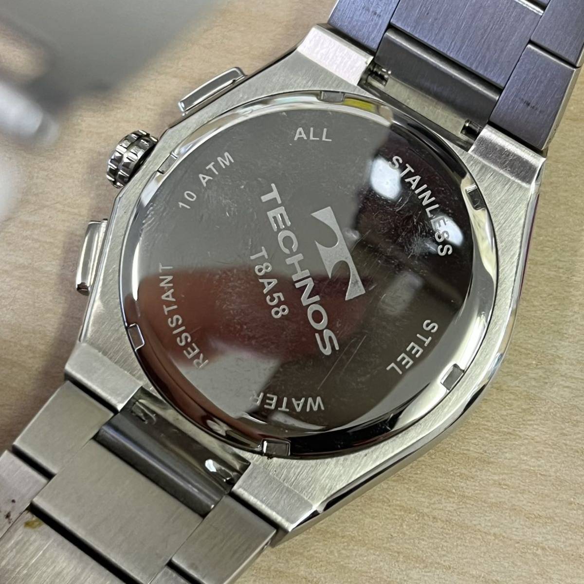【T0204】TECHNOS テクノス 腕時計 クロノグラフ T8A58 不動品 動作未確認 _画像6