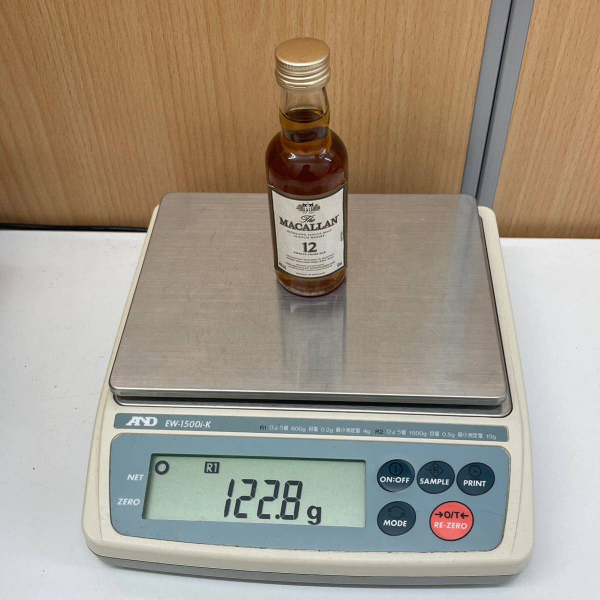 【M0220】※20歳未満の者に対する酒類の販売は致しません MACALLAN 12年 50ml 40％ ウィスキー 酒 未開栓 マッカラン ミニボトル_画像7