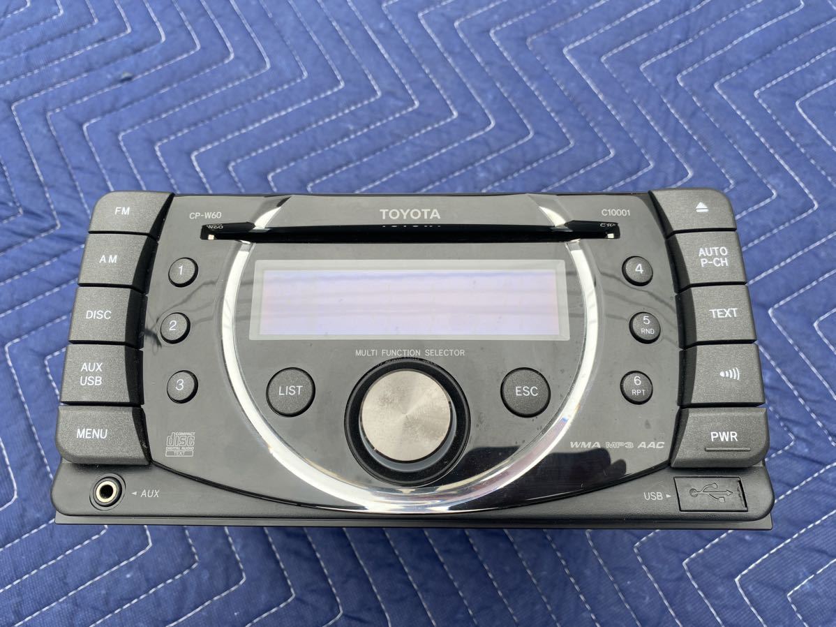 Pioneer製 トヨタ 純正 オプション オーディオ CP-W60 AM FM CD AUX USB ステレオ 08600-00J10 DEH-M8247 _画像1