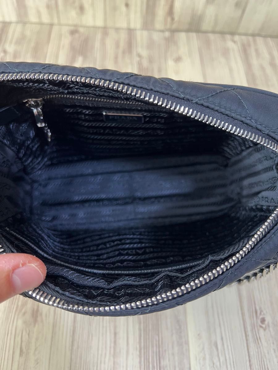 極美品 新品同様 PRADA プラダ キルティング チェーン 極美品 新品同様 PRADA プラダ キルティング チェーン