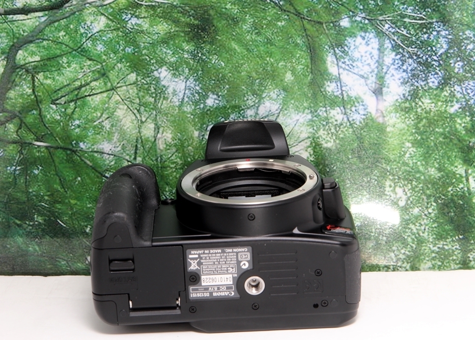 6426円 ☆wi-fiSD付きで軽くて使いやすいコスパ抜群カメラ 6426円 ☆wi-fiSD付きで軽くて使いやすいコスパ抜群カメラ