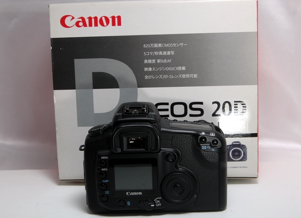 ☆wi-fiSD付☆頑丈でカメラデビュー向き♪超美品♪canon EOS20D☆元箱や純正付属品多数☆