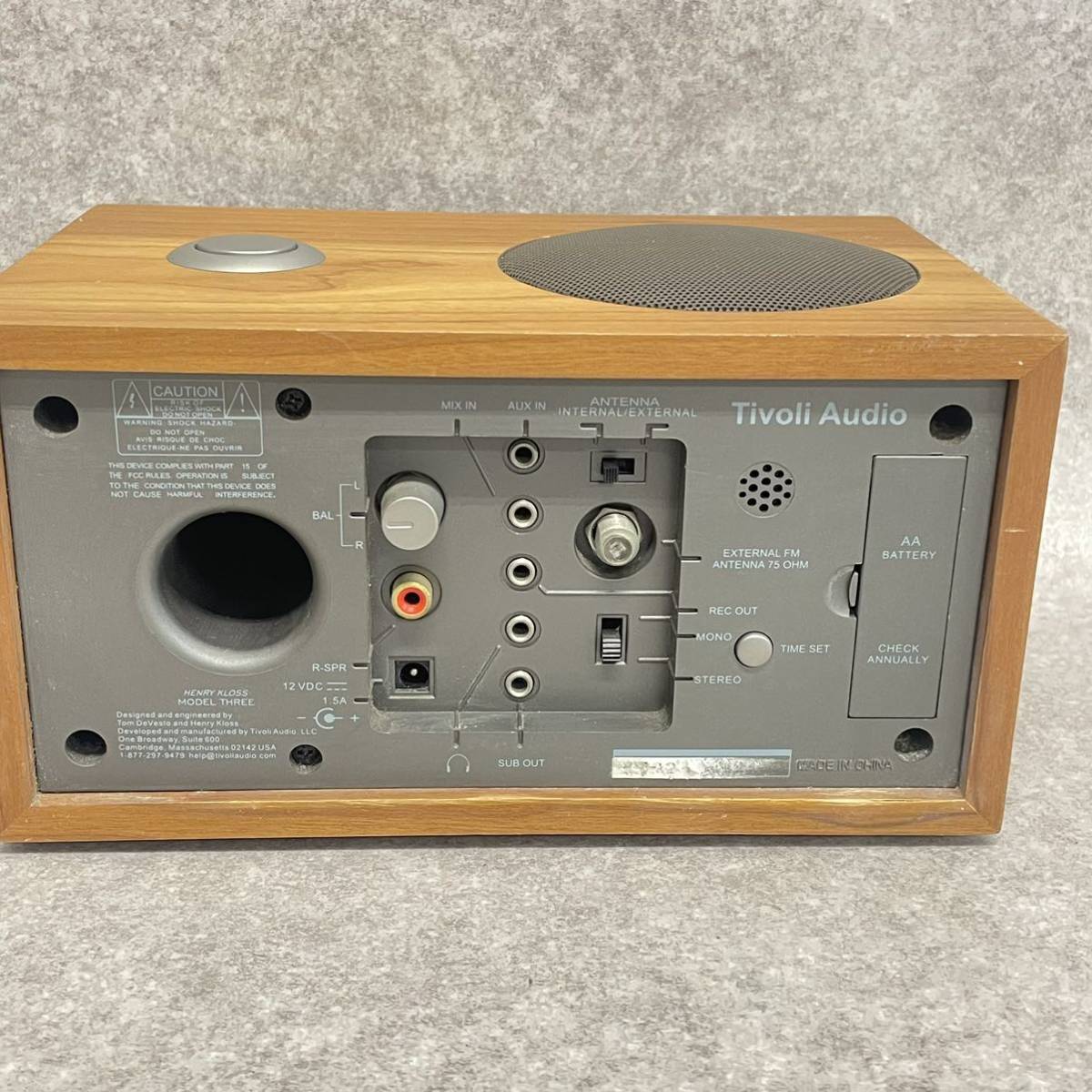 C2020)Tivoli Audiochiboli audio MODEL THREE FM/AM radio 