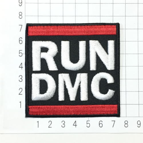 064　RUNDMC ロゴデザイン Classic 定番 大 アイロン ワッペン　音楽 ＤＪ Ｂ系 オールドスクール HIPHOP ヒップホップ ラップ 刺繍_画像2