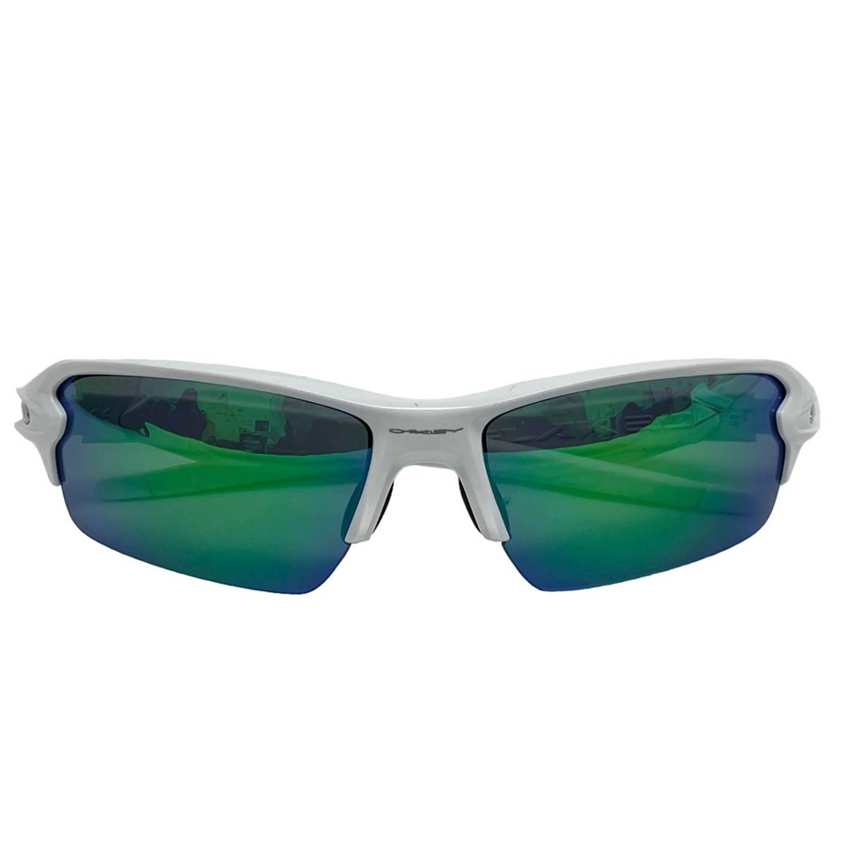 ☆★【美品】OAKLEY オークリー サングラス スポーツ FLAK 2.0 61 12 133 偏光グラス ホワイト ケース付★☆の画像3