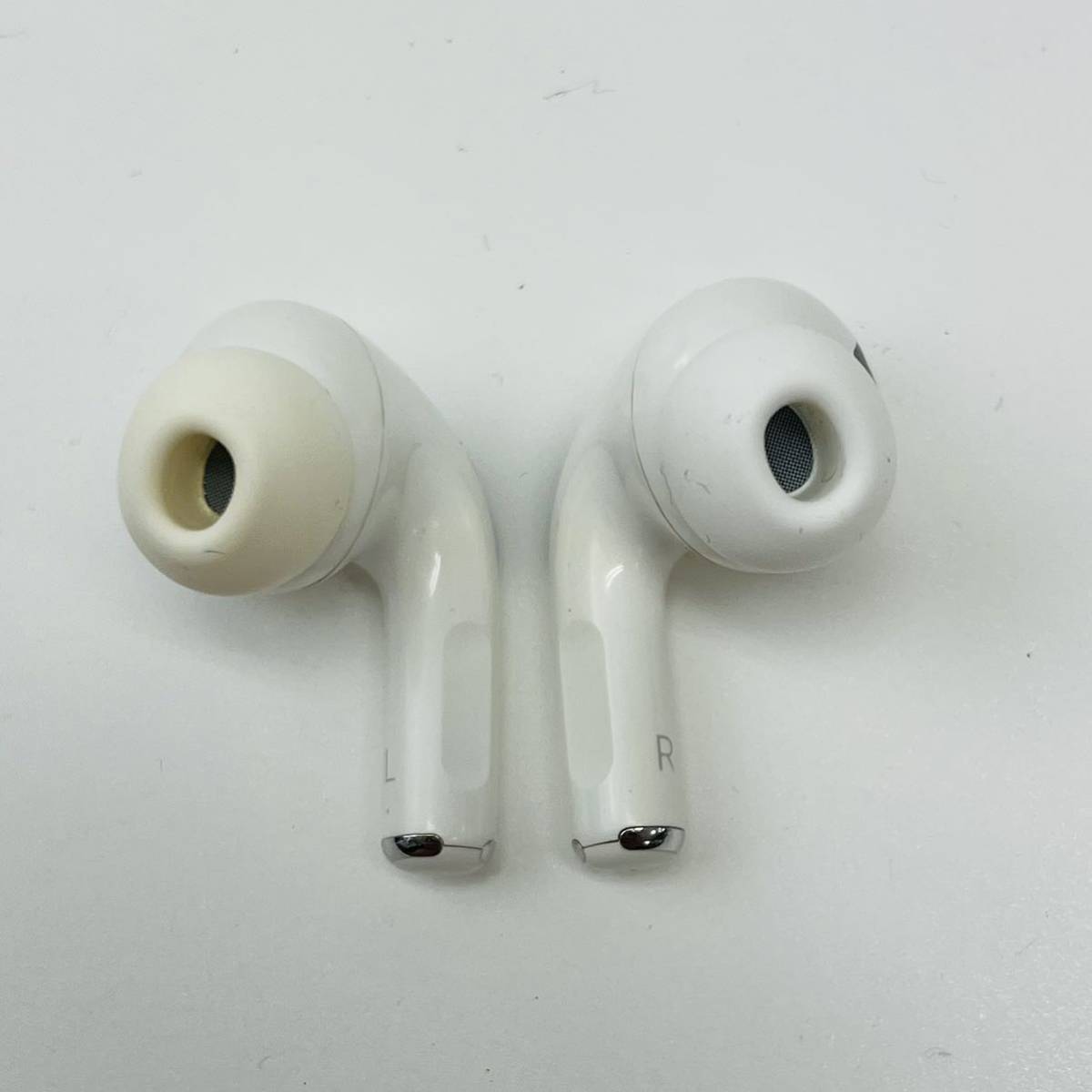 ☆送料無料・1円～☆ Apple 純正 Air Pods Pro A2083 A2084 A2190 アップル 正規品 エアーポッズ プロ 本体 ワイヤレス イヤホン 動作品 ⑭_画像3