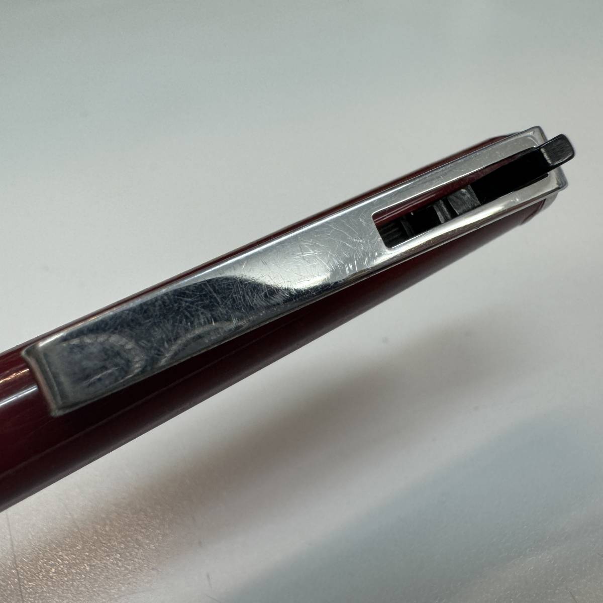 23922●MONTBLANC モンブラン ボールペン レバー式 レッド シルバー 筆記用具 文房具 中古品_画像2