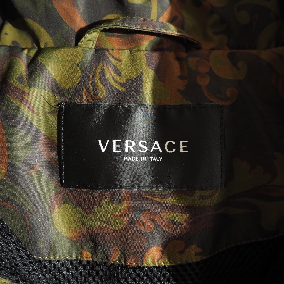 M5310P　▼VERSACE ヴェルサーチ▼　21AW ロゴ ミリタリージャケット トラックパンツ セットアップ バロッコフラージュ 44 シーズンレス rb_画像9