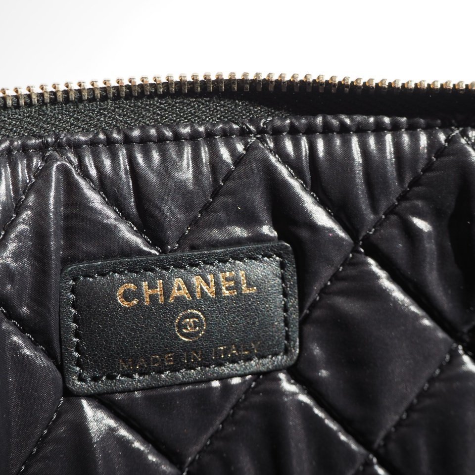 M4173P　▼CHANEL シャネル▼　BOY ボーイシャネル パデッド レザー マトラッセ クラッチバッグ ブラック / 中綿 キルティング 黒 rb mks_画像6