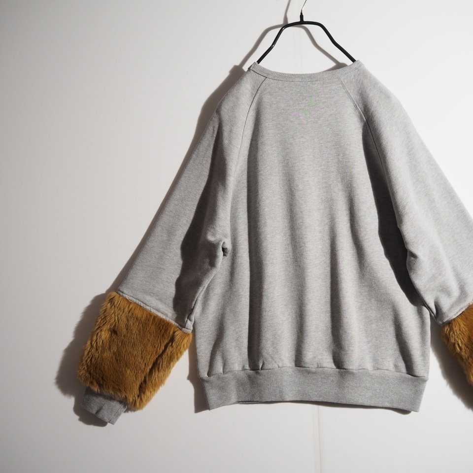 DRIES VAN NOTEN ドリスヴァンノッテン スウェット 袖ファー DRIES VAN NOTEN ドリスヴァンノッテン スウェット 袖ファー