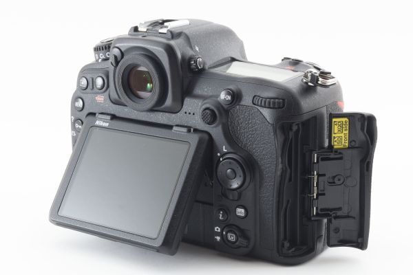 #o62★美品★ Nikon ニコン D500 ボディ_画像7