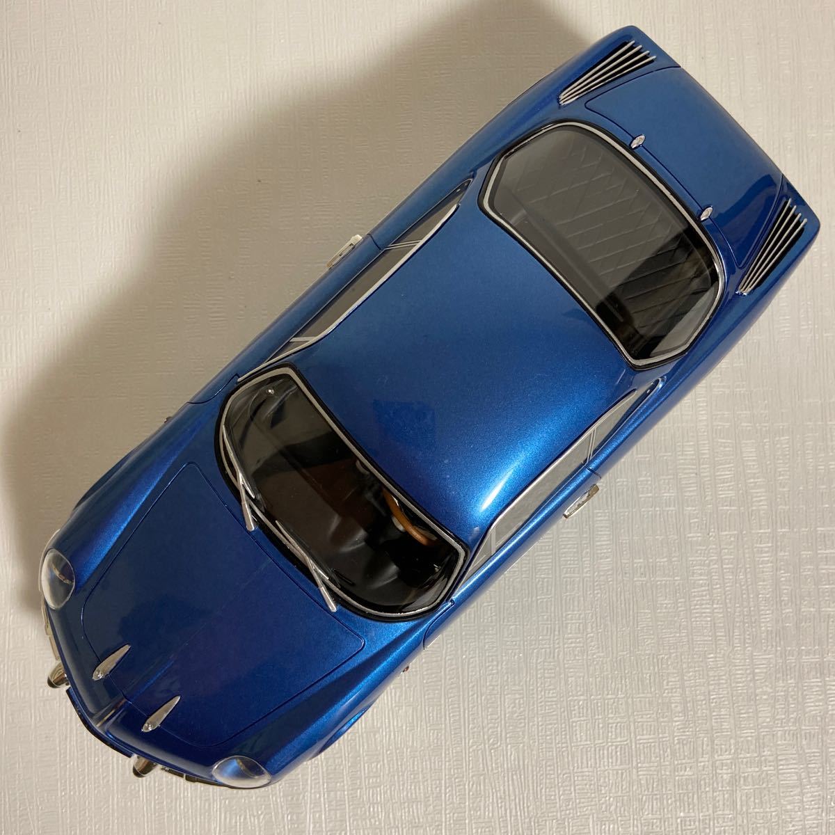 ★オットーモービル／OttOmobile：1/18 ★アルピーヌ A110 ベルリネッタ／ALPINE A110 BERLINETTE (アルピーヌブルー) ★999台限定品♪_画像9