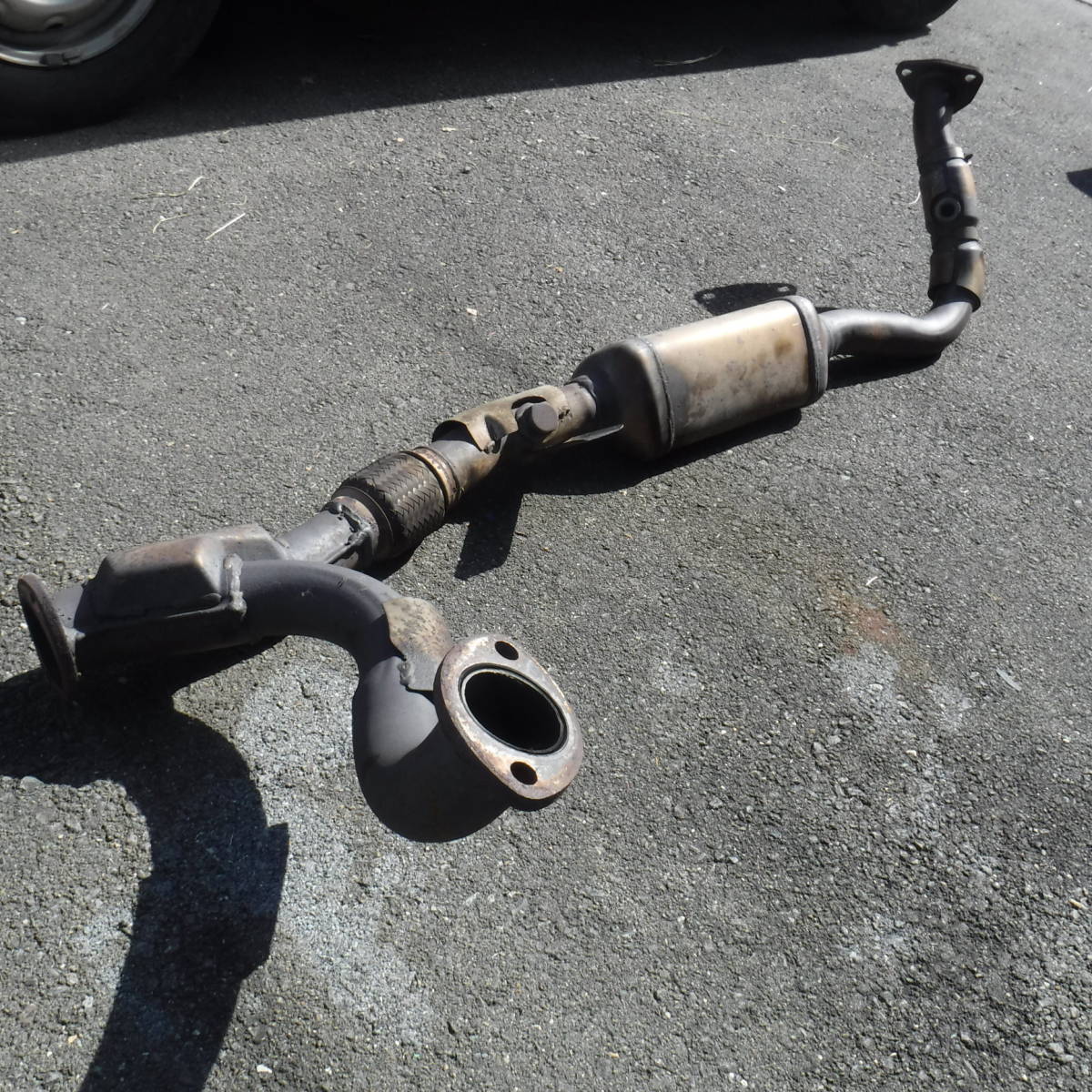  Bighorn TA- UBS26GW Isuzu 6VE1 left front pipe catalyst catalyzer muffler exhaust pipe part removing car equipped 