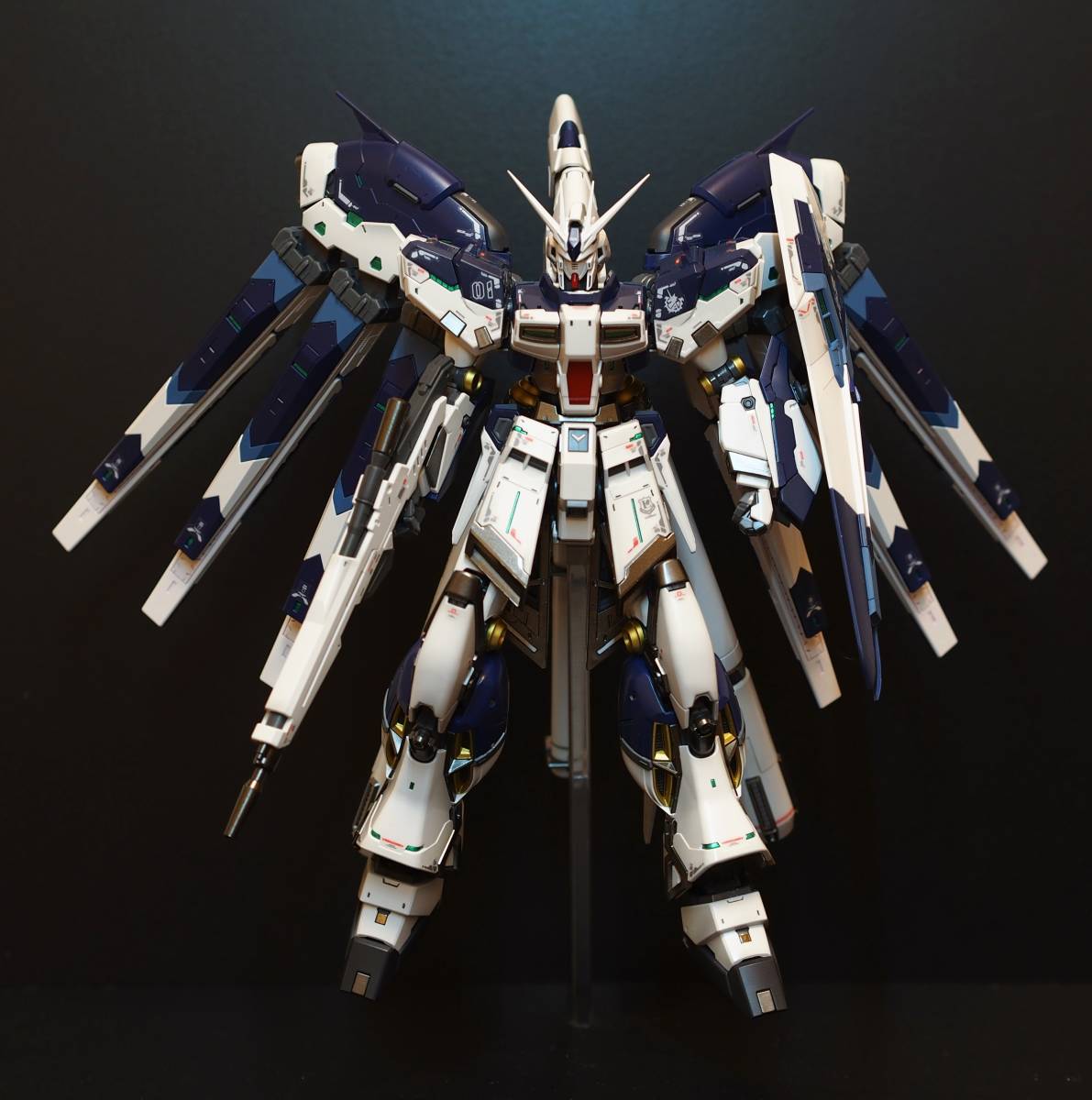 RG 1/144　Hi-ν ガンダム　完成品_画像6