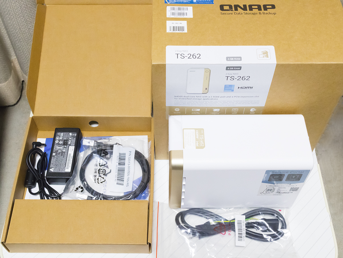 【使用期間小】QNAP 2ベイNASキット TS-262-4G_画像4