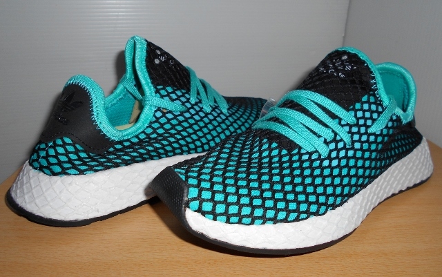 adidas ★DEERUPT RUNNER★23,5㎝★定価14040円_画像1